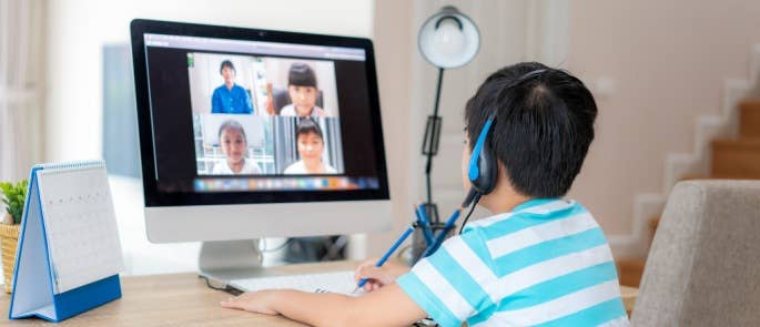 desk for virtual classroom